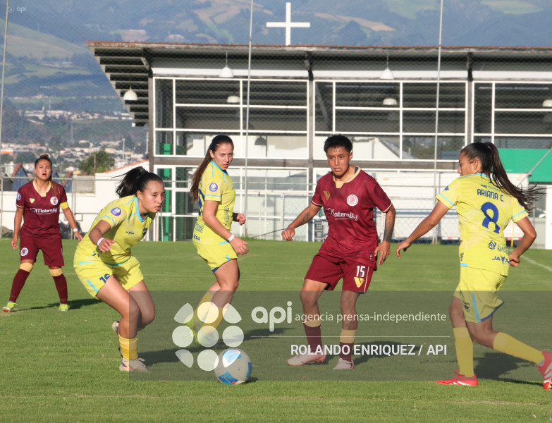 FBL SUPERLIGA FEMENINA VINO TINTO VS ESPUCE