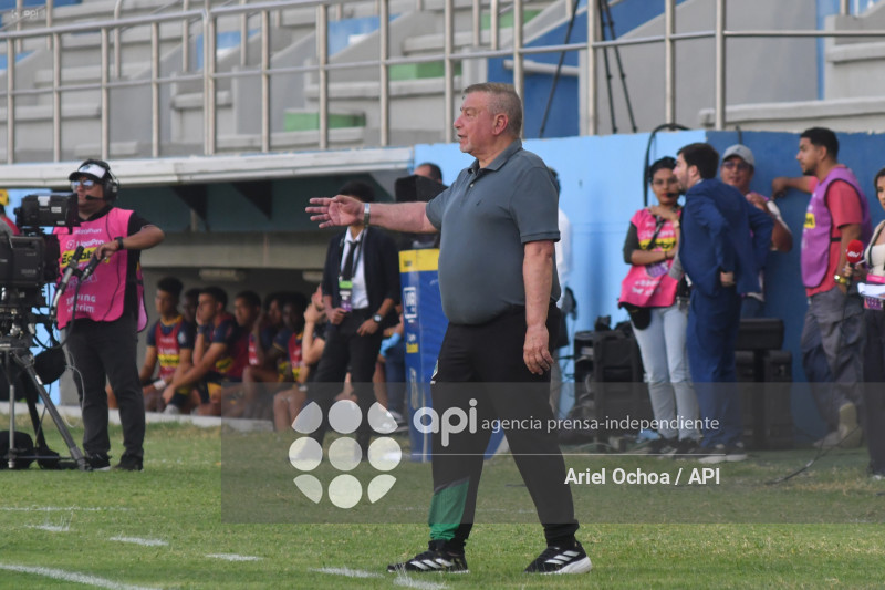 FBL-LIGAPRO-DELFIN-MUSHUC RUNA