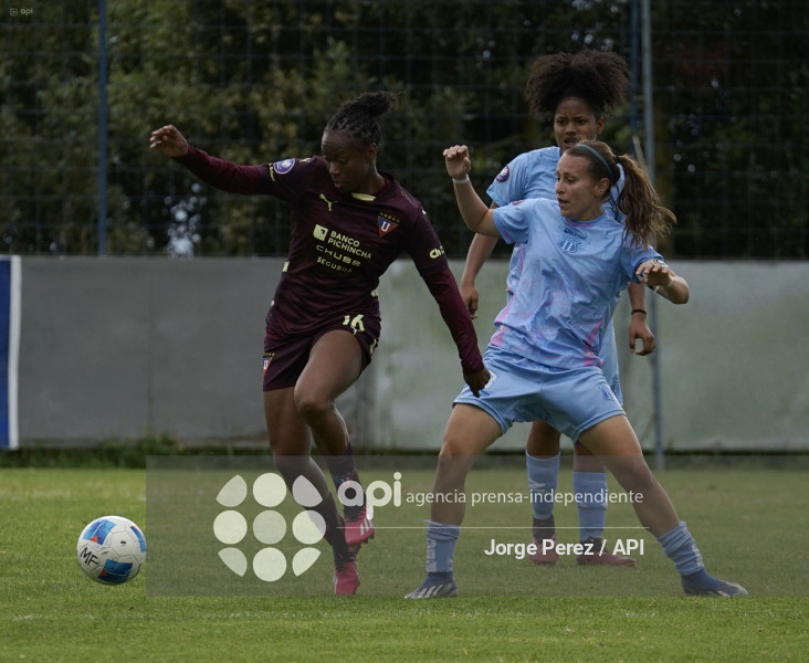 FBL SUPERLIGA FEMENINA MACARA VS LIGA