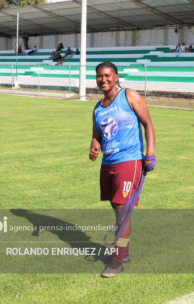 FBL SUPERLIGA FEMENINA VINO TINTO VS ESPUCE