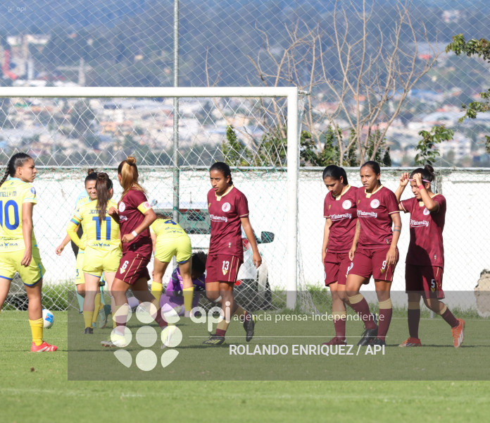 FBL SUPERLIGA FEMENINA VINO TINTO VS ESPUCE