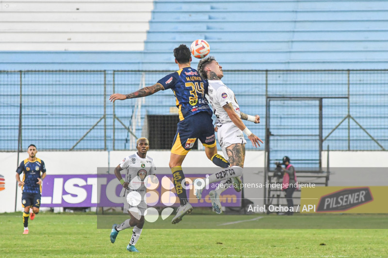 FBL-LIGAPRO-DELFIN-MUSHUC RUNA