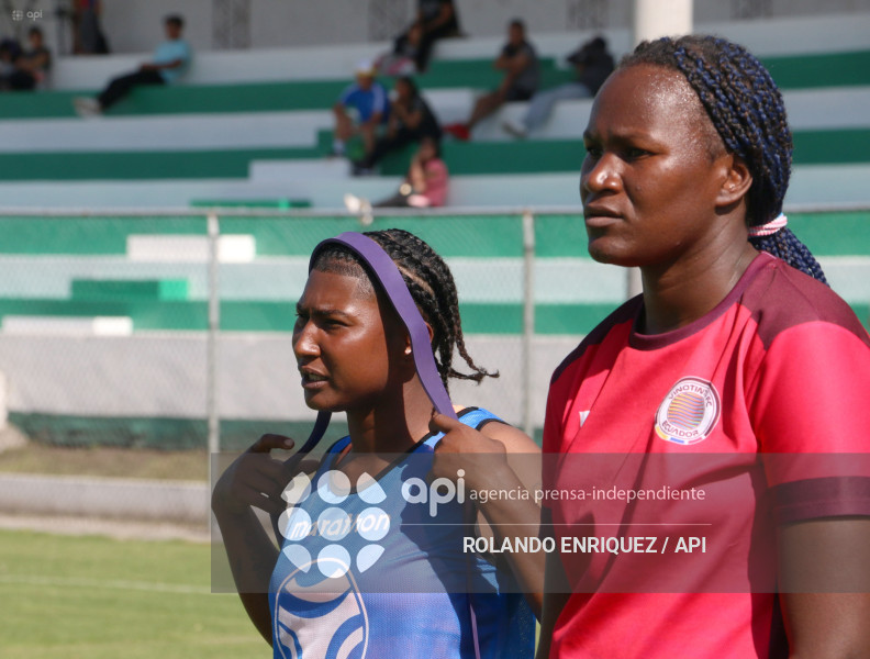 FBL SUPERLIGA FEMENINA VINO TINTO VS ESPUCE