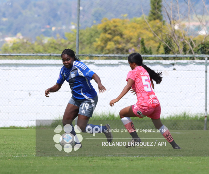 FBL SUPERLIGA FEMENINA NANAS VS EMELEC
