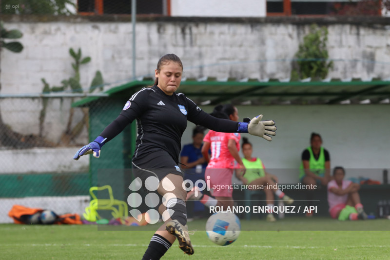 FBL SUPERLIGA FEMENINA NANAS VS EMELEC