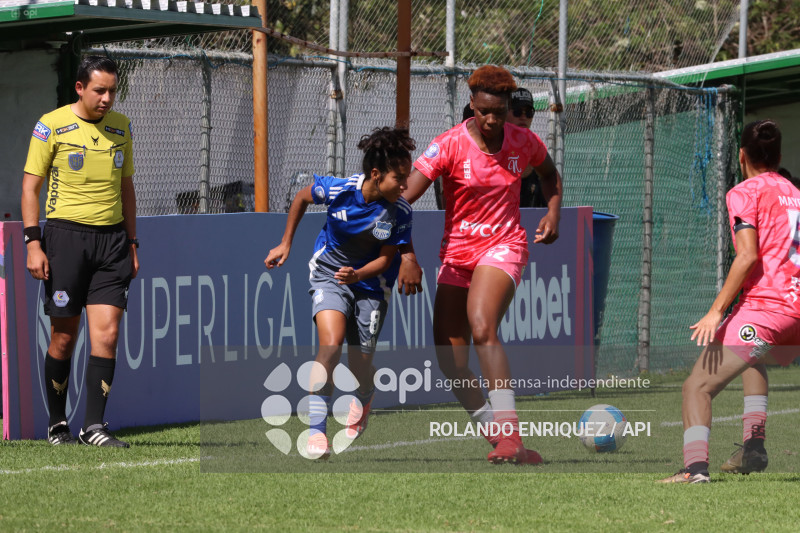 FBL SUPERLIGA FEMENINA NANAS VS EMELEC