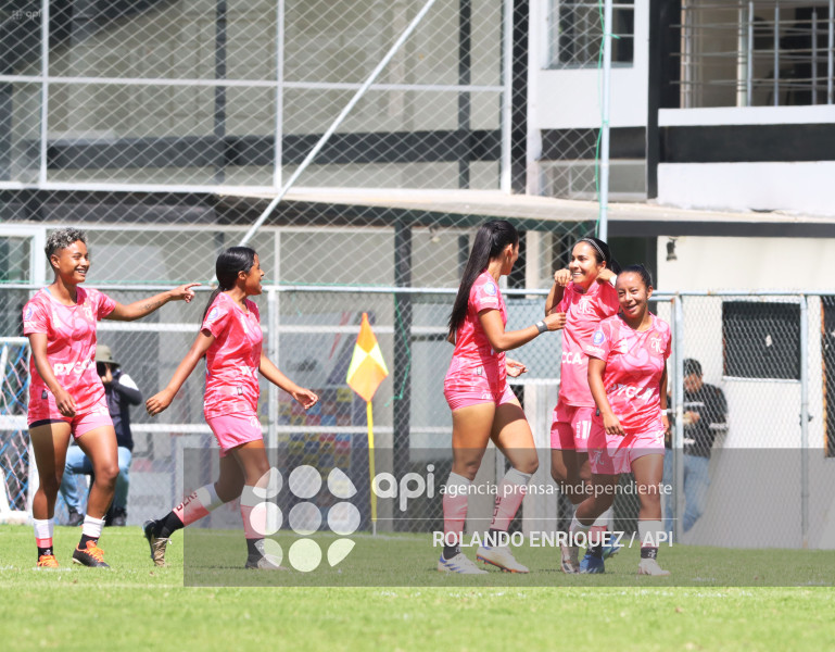 FBL SUPERLIGA FEMENINA NANAS VS EMELEC