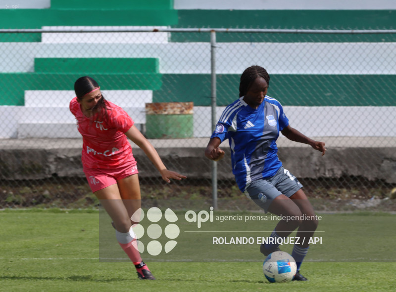 FBL SUPERLIGA FEMENINA NANAS VS EMELEC