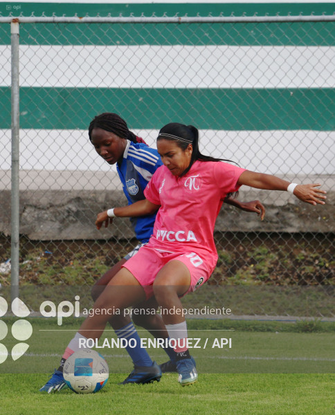 FBL SUPERLIGA FEMENINA NANAS VS EMELEC