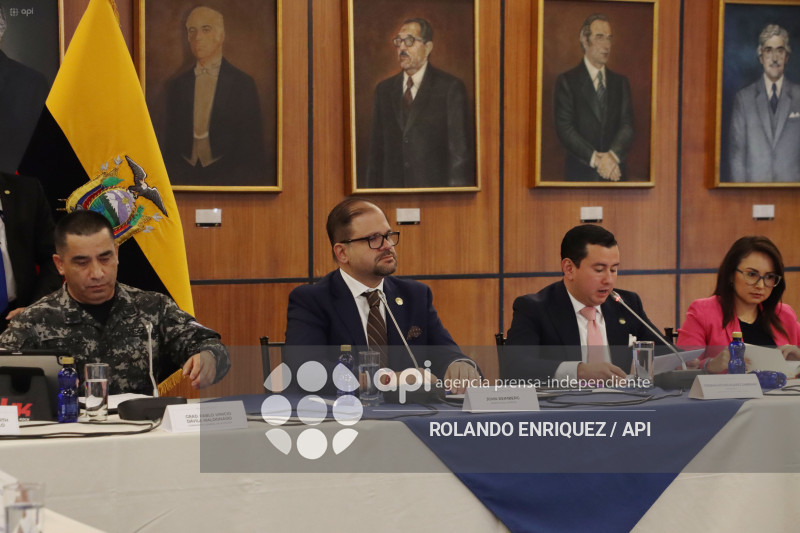 REINBERG EN COMISION DE FISCALIZACION