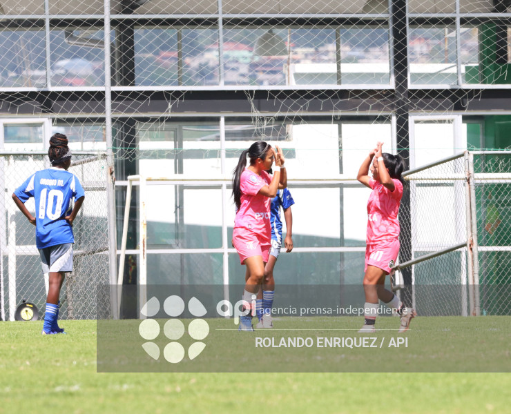 FBL SUPERLIGA FEMENINA NANAS VS EMELEC