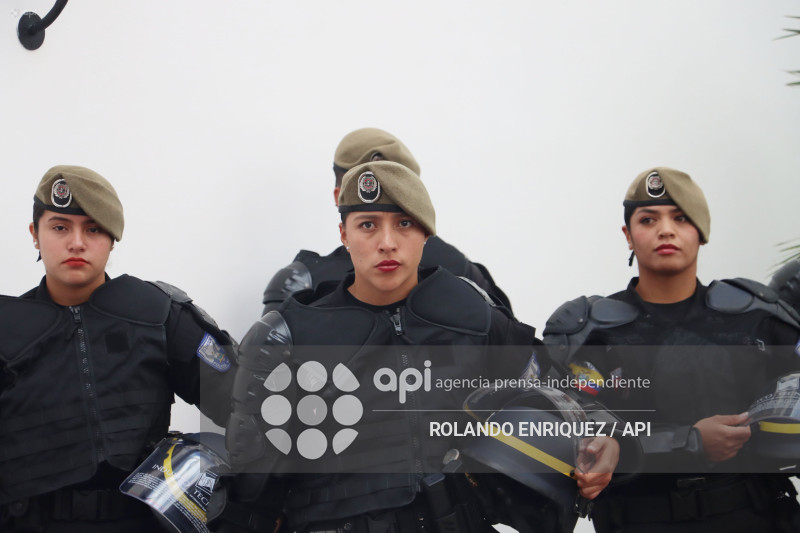DONACION PARA POLICÍA DE EQUIPOS DE FRANCIA