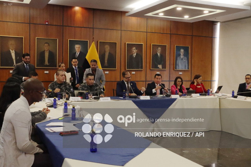 REINBERG EN COMISION DE FISCALIZACION