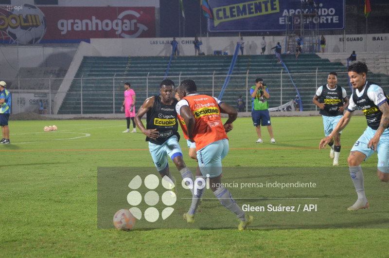 FBL-LIGAPRO-ORENSE-MACARÁ