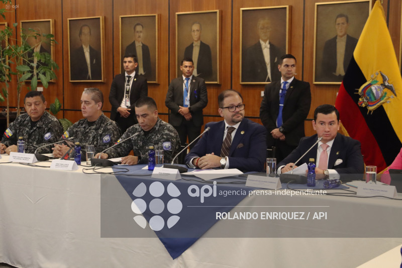 REINBERG EN COMISION DE FISCALIZACION