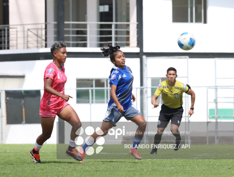 FBL SUPERLIGA FEMENINA NANAS VS EMELEC