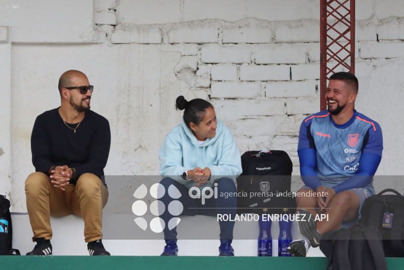 FBL SUPERLIGA FEMENINA NANAS VS EMELEC