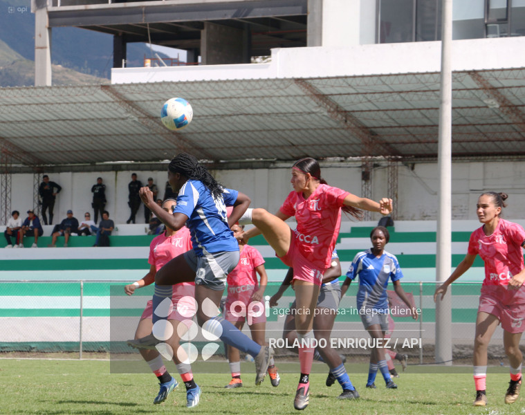 FBL SUPERLIGA FEMENINA NANAS VS EMELEC