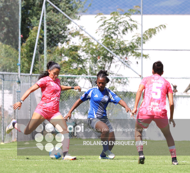 FBL SUPERLIGA FEMENINA NANAS VS EMELEC