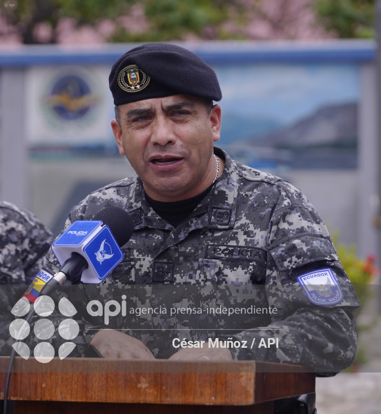 GYE-CAMBIO COMANDO POLICIA