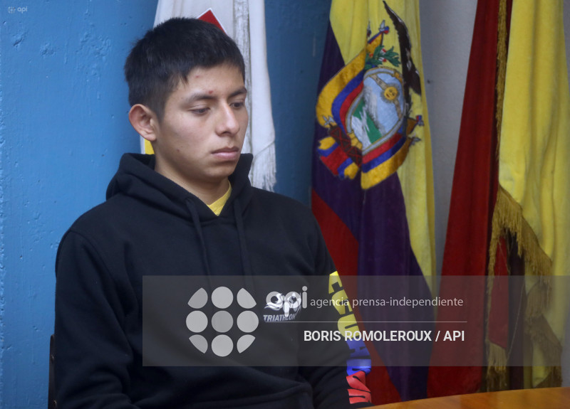 CUENCA-RECONOCIMIENTO A DEPORTISTAS-TRIATLON