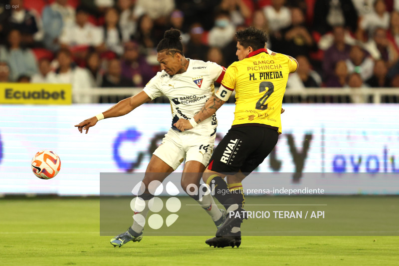 FBL LIGA PRO LDUQ LIGA DE QUITO VS BARCELONA