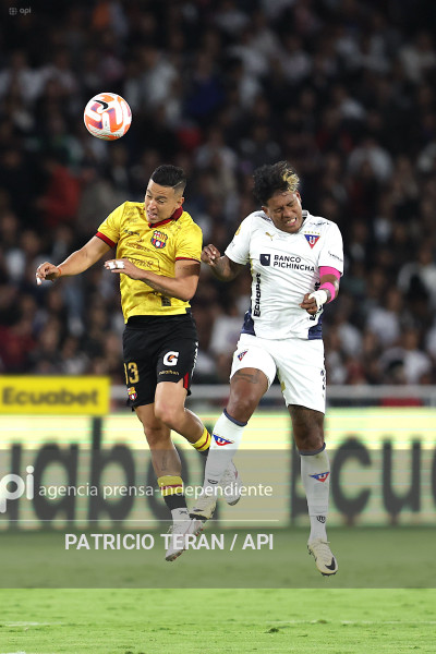 FBL LIGA PRO LDUQ LIGA DE QUITO VS BARCELONA