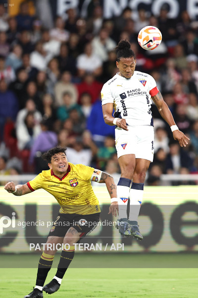 FBL LIGA PRO LDUQ LIGA DE QUITO VS BARCELONA