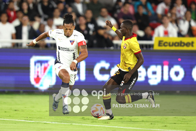 FBL LIGA PRO LDUQ LIGA DE QUITO VS BARCELONA