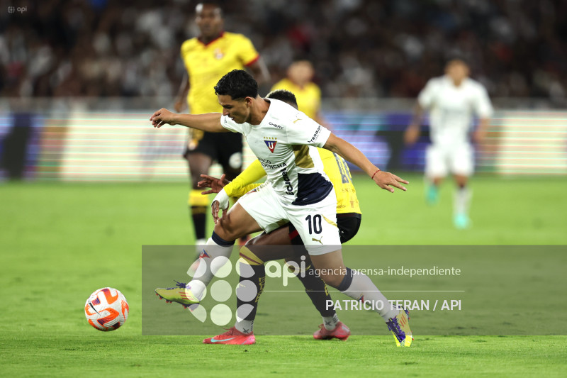 FBL LIGA PRO LDUQ LIGA DE QUITO VS BARCELONA