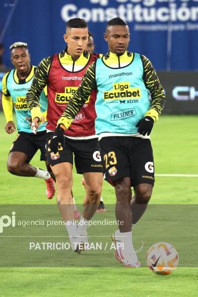 FBL LIGA PRO LDUQ LIGA DE QUITO VS BARCELONA