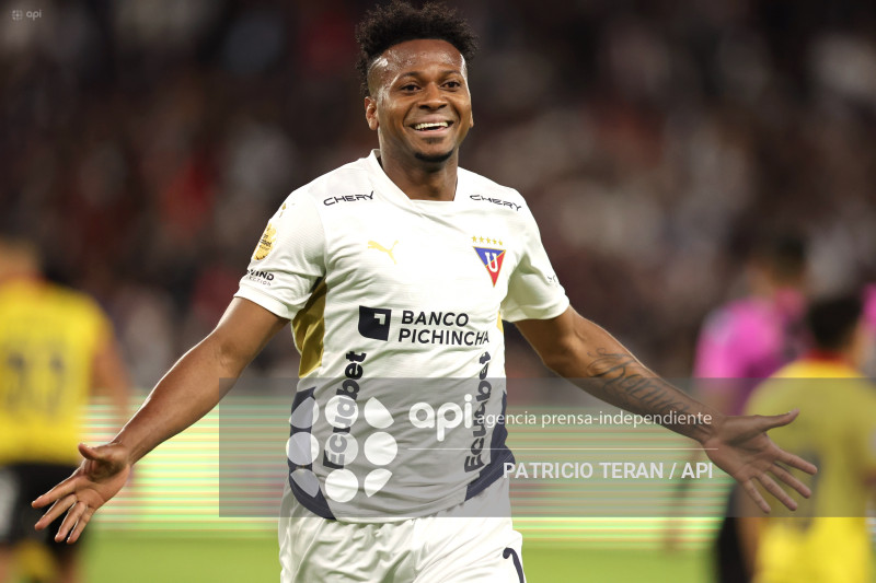 FBL LIGA PRO LDUQ LIGA DE QUITO VS BARCELONA