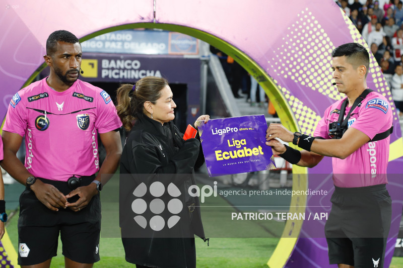 FBL LIGA PRO LDUQ LIGA DE QUITO VS BARCELONA