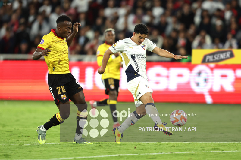 FBL LIGA PRO LDUQ LIGA DE QUITO VS BARCELONA