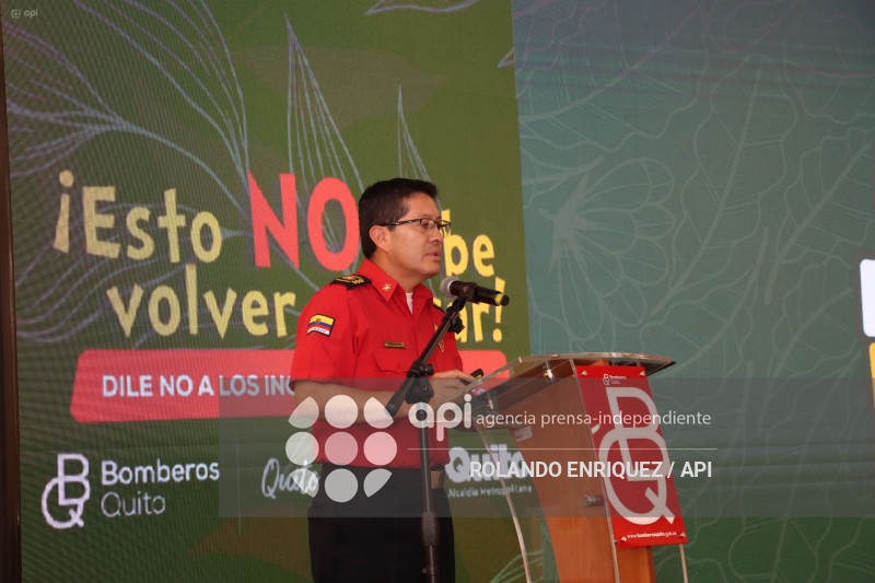 BOMBEROS JUNTOS CONTRA EL FUEGO