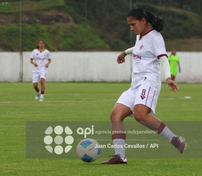FBL-SUPERLIGA-LEONES-VINOTINTO FC