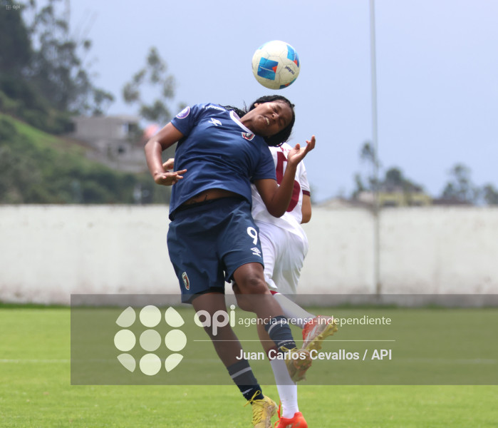 FBL-SUPERLIGA-LEONES-VINOTINTO FC