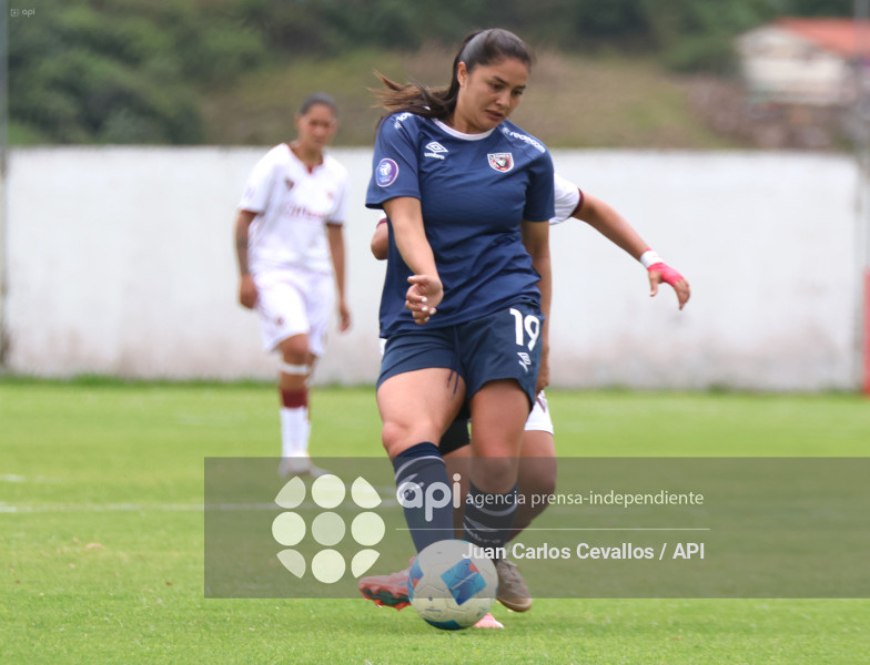 FBL-SUPERLIGA-LEONES-VINOTINTO FC