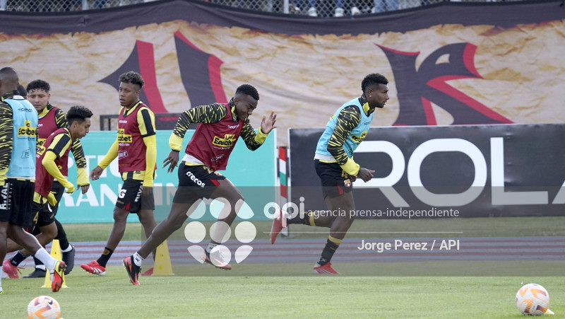 FBL LIGA PRO MUSHUC RUNA BARCELONA