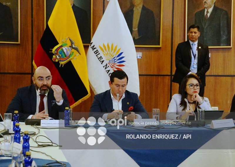 MARIO GODOY ASAMBLEA