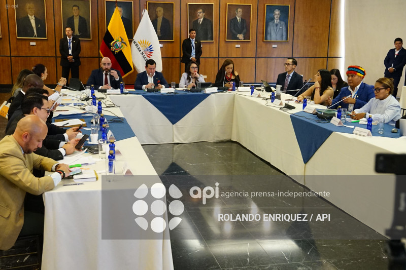 MARIO GODOY ASAMBLEA
