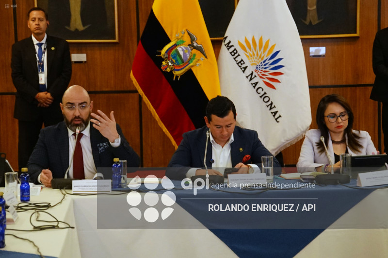 MARIO GODOY ASAMBLEA
