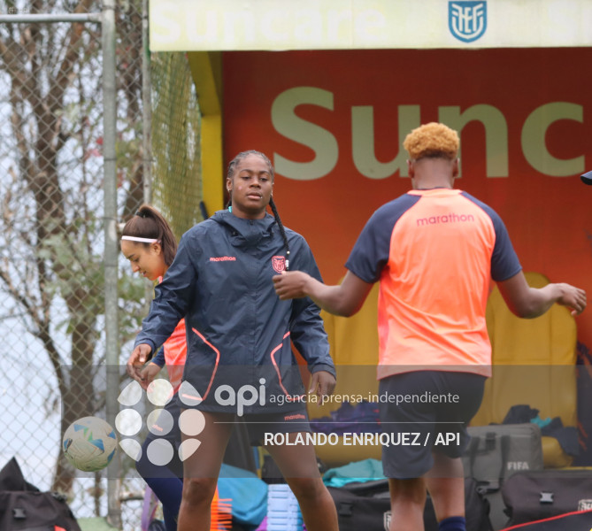FBL ENTRENAMIENTO SELECCION FEMENINA