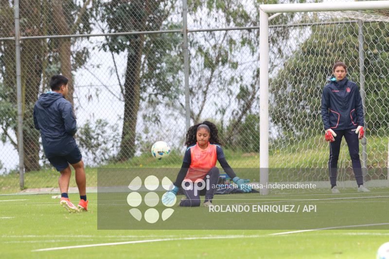 FBL ENTRENAMIENTO SELECCION FEMENINA