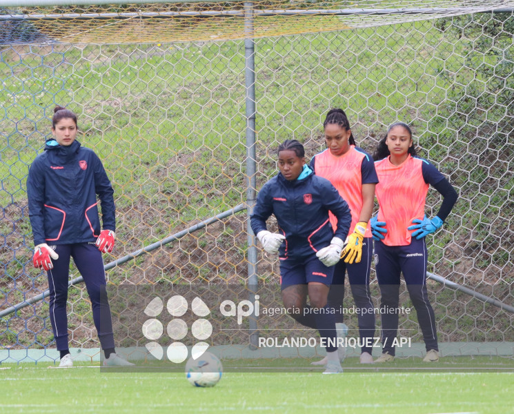 FBL ENTRENAMIENTO SELECCION FEMENINA
