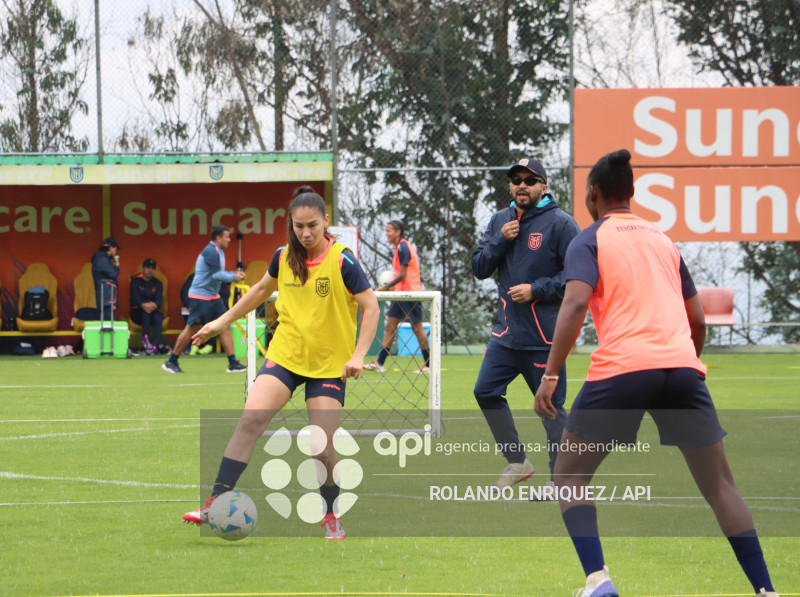 FBL ENTRENAMIENTO SELECCION FEMENINA