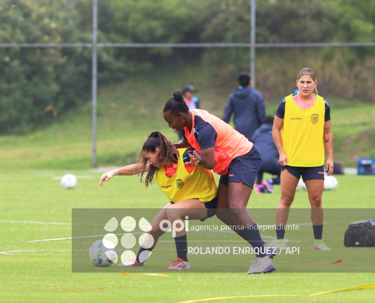 FBL ENTRENAMIENTO SELECCION FEMENINA
