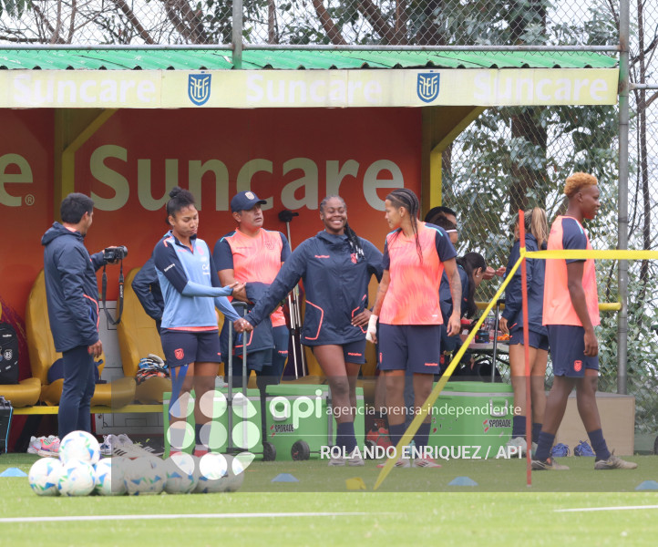 FBL ENTRENAMIENTO SELECCION FEMENINA