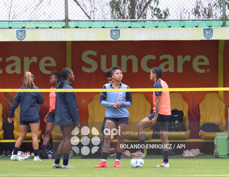 FBL ENTRENAMIENTO SELECCION FEMENINA