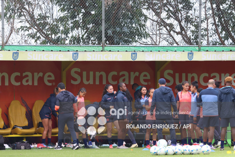 FBL ENTRENAMIENTO SELECCION FEMENINA